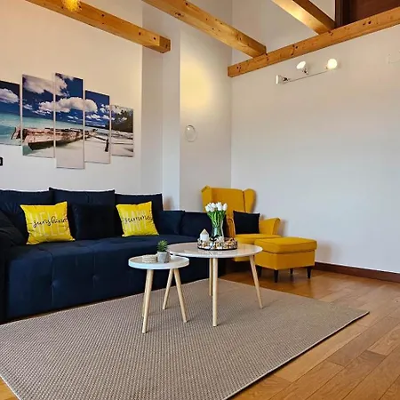 Bluemare B6 With Shared Pool