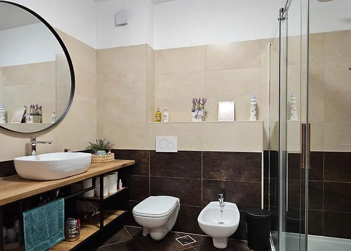 Bluemare B6 With Shared Pool *