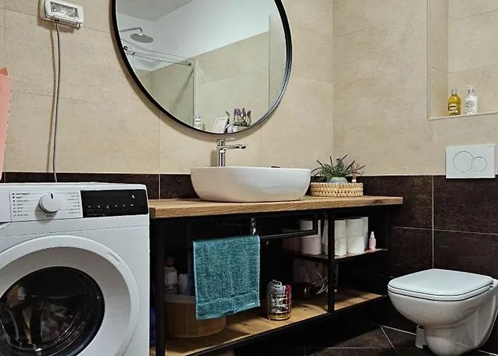 Bluemare B6 With Shared Pool Apartman *